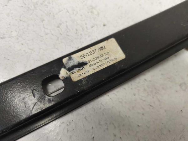 MÉCANISME DE LÈVE-VITRE AVANT DROIT SKODA - Vue 3